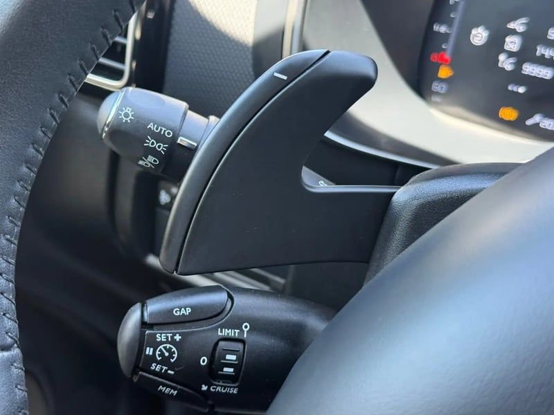 Photo de la voiture CITROEN C5 AIRCROSS Hybride 136 e-DCS6 Max