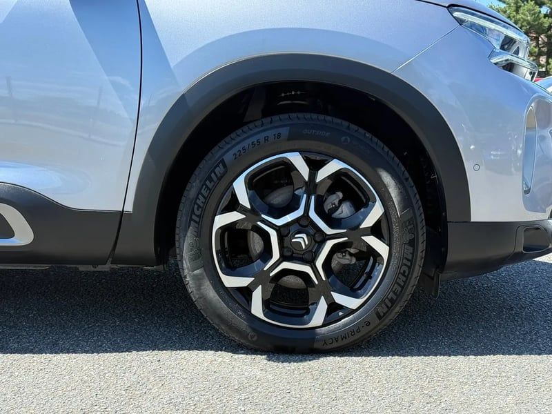 Photo de la voiture CITROEN C5 AIRCROSS Hybride 136 e-DCS6 Max