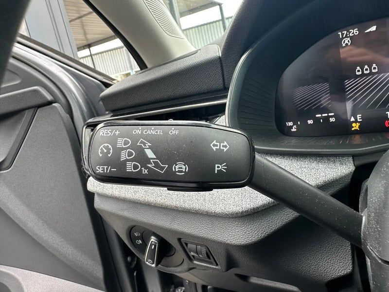 Photo de la voiture SKODA SCALA 1.0 TSI Evo 2 116 ch BVM6 Selection