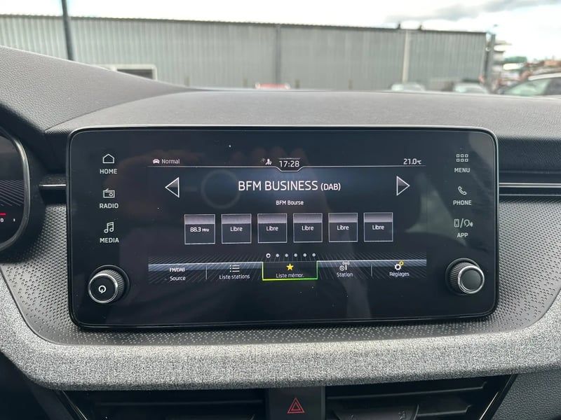 Photo de la voiture SKODA SCALA 1.0 TSI Evo 2 116 ch BVM6 Selection