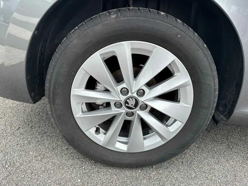 Photo de la voiture SKODA SCALA 1.0 TSI Evo 2 116 ch BVM6 Selection