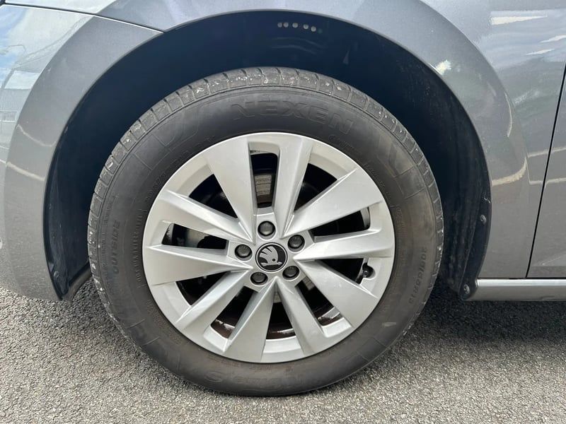Photo de la voiture SKODA SCALA 1.0 TSI Evo 2 116 ch BVM6 Selection