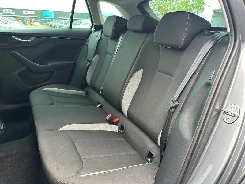 Photo de la voiture SKODA SCALA 1.0 TSI Evo 2 116 ch BVM6 Selection