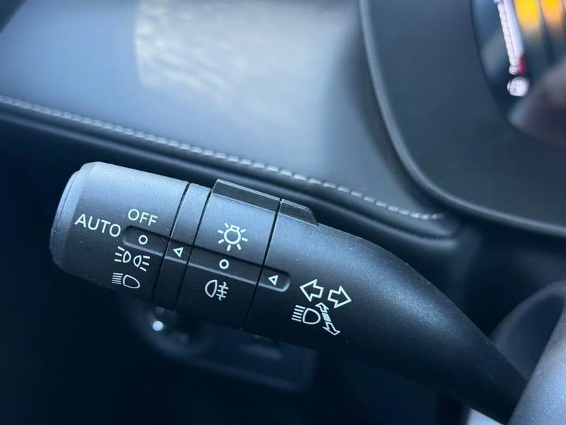 Photo de la voiture MG ZS 1.5 L Hybrid+ 197 ch Luxury