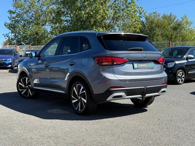 Photo de la voiture MG ZS 1.5 L Hybrid+ 197 ch Luxury