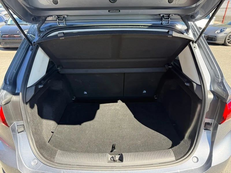 Photo de la voiture MG ZS 1.5 L Hybrid+ 197 ch Luxury