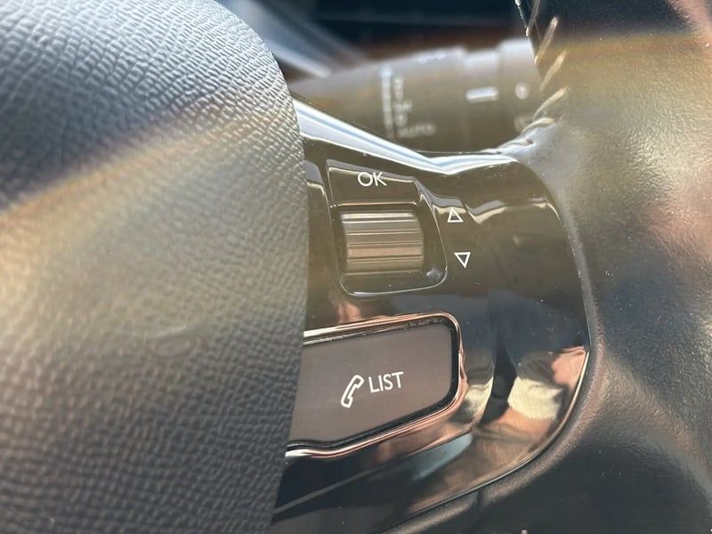 Photo de la voiture PEUGEOT 308 PureTech 130ch S&S BVM6 Allure