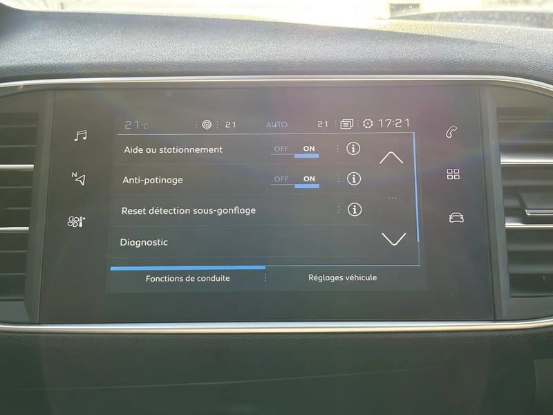 Photo de la voiture PEUGEOT 308 PureTech 130ch S&S BVM6 Allure