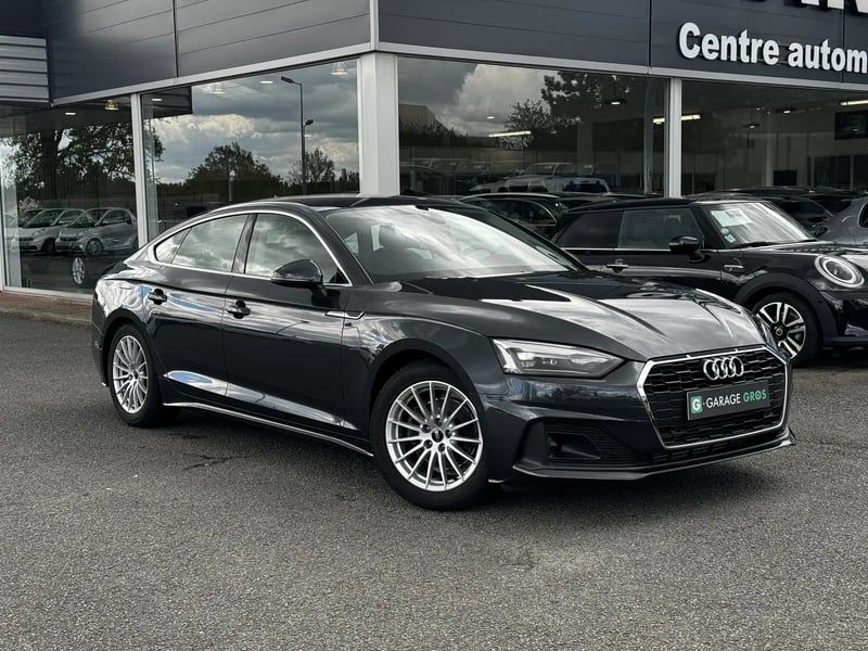 Photo de la voiture AUDI A5 SPORTBACK 35 TFSI 150 S tronic 7