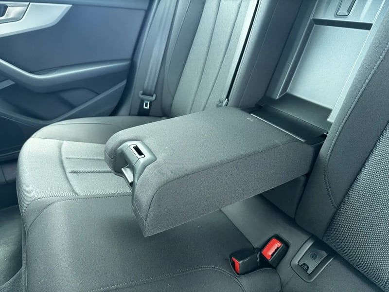 Photo de la voiture AUDI A5 SPORTBACK 35 TFSI 150 S tronic 7