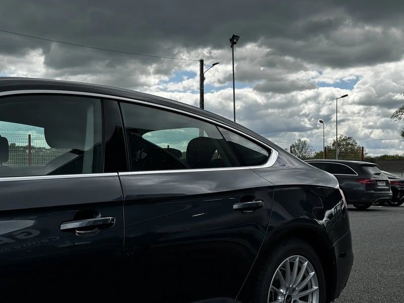 Photo de la voiture AUDI A5 SPORTBACK 35 TFSI 150 S tronic 7