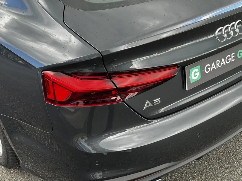 Photo de la voiture AUDI A5 SPORTBACK 35 TFSI 150 S tronic 7