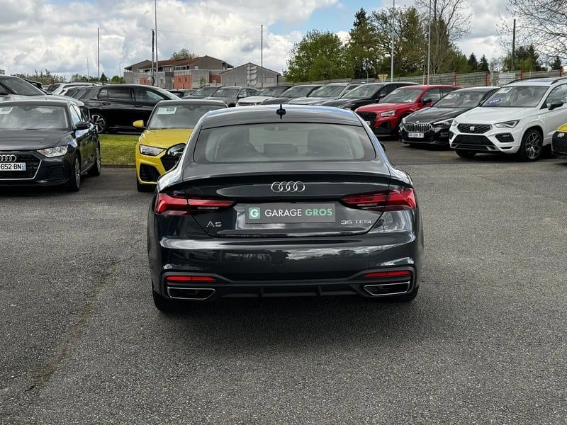 Photo de la voiture AUDI A5 SPORTBACK 35 TFSI 150 S tronic 7