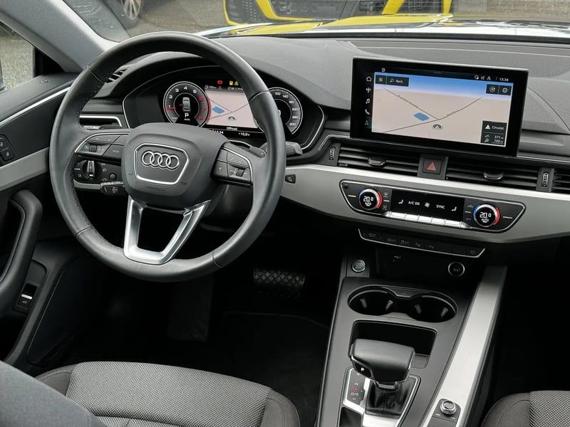 Photo de la voiture AUDI A5 SPORTBACK 35 TFSI 150 S tronic 7