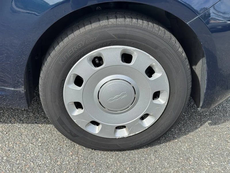 Photo de la voiture FIAT 500 SERIE 9 EURO 6D-FULL 1.0 70 ch Hybride BSG S/S Cult