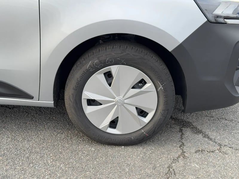 Photo de la voiture NISSAN TOWNSTAR FOURGON ELECTRIQUE EV FOURGON L1 45KWH CHARGEUR 22KW GSR2B ACENTA