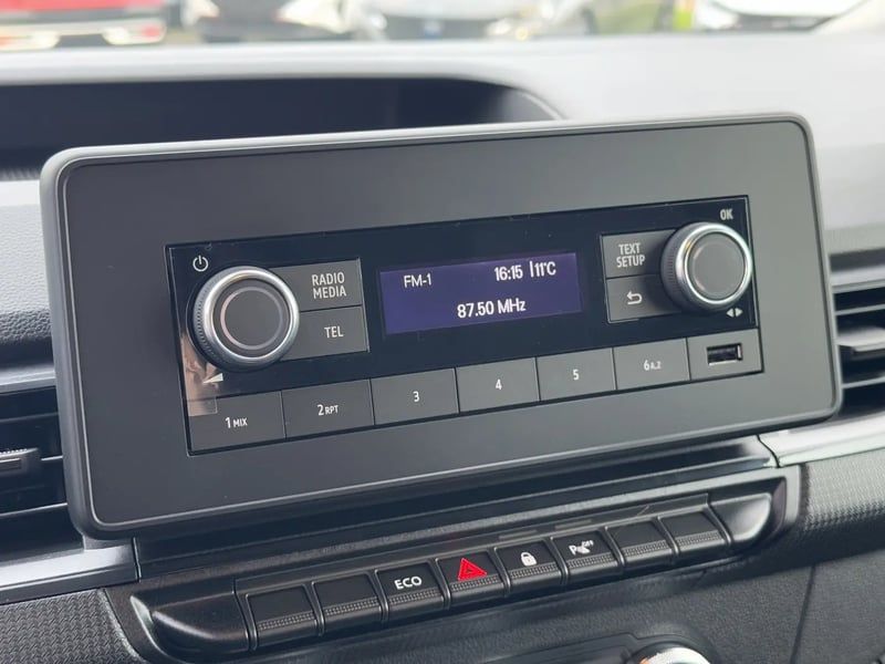 Photo de la voiture NISSAN TOWNSTAR FOURGON ELECTRIQUE EV FOURGON L1 45KWH CHARGEUR 22KW GSR2B ACENTA