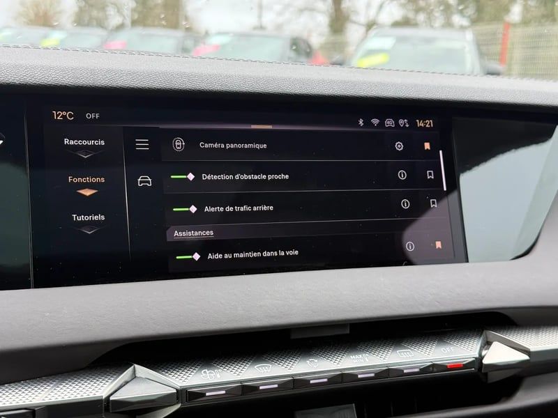 Photo de la voiture DS DS 4 PureTech 130 EAT8 Opera