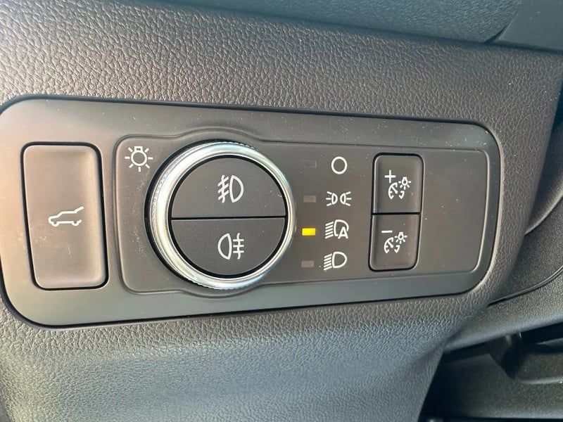 Photo de la voiture FORD KUGA 1.5 TDCi 120 S&S 4x2 Powershift ST-Line