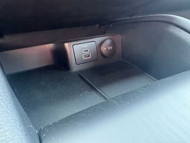 Photo de la voiture FORD KUGA 1.5 TDCi 120 S&S 4x2 Powershift ST-Line