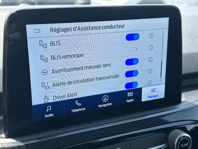 Photo de la voiture FORD KUGA 1.5 TDCi 120 S&S 4x2 Powershift ST-Line