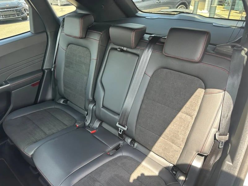 Photo de la voiture FORD KUGA 1.5 TDCi 120 S&S 4x2 Powershift ST-Line