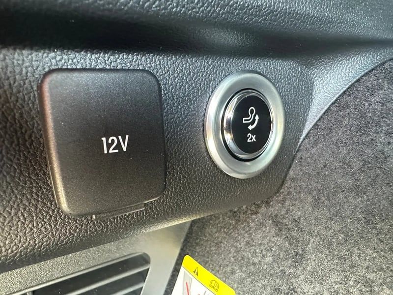 Photo de la voiture FORD KUGA 1.5 TDCi 120 S&S 4x2 Powershift ST-Line