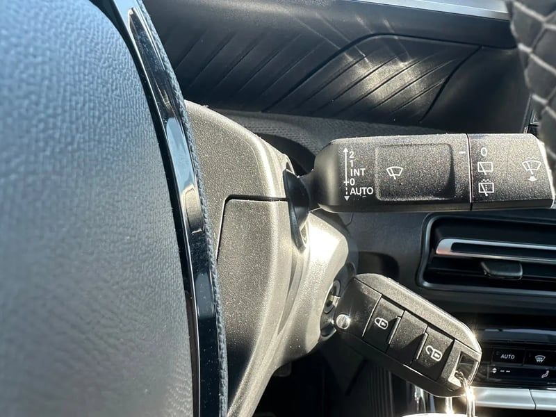 Photo de la voiture CITROEN C3 Turbo 100 ch Manuelle Max
