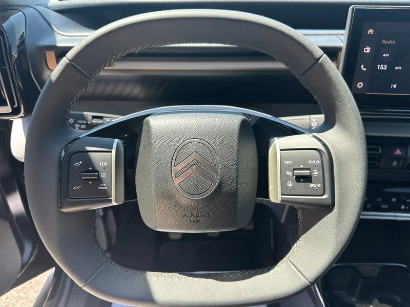 Photo de la voiture CITROEN C3 AIRCROSS Turbo 100 ch Man Plus