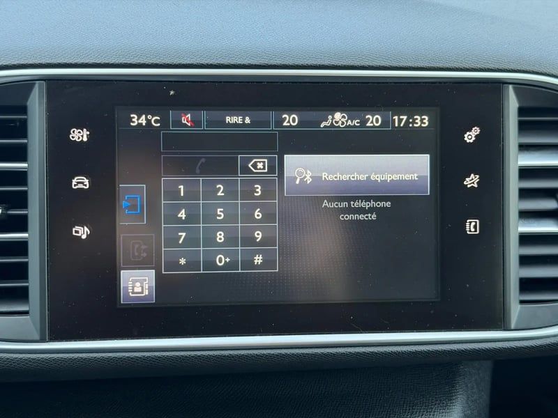 Photo de la voiture PEUGEOT 308 1.6 BlueHDi 120ch S&S BVM6 Serie Speciale Style