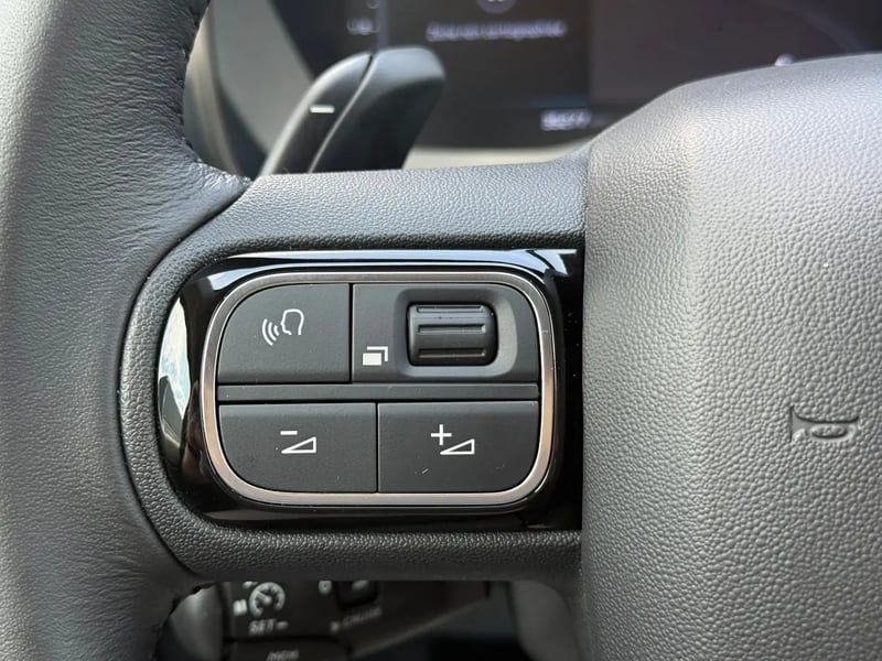 Photo de la voiture CITROEN C5 AIRCROSS Hybride 145 e-DCS6 Max