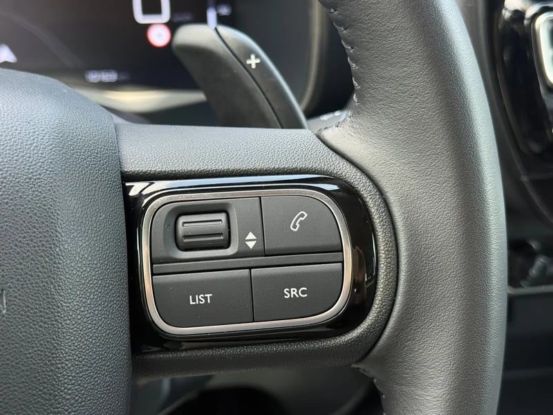 Photo de la voiture CITROEN C5 AIRCROSS Hybride 145 e-DCS6 Max
