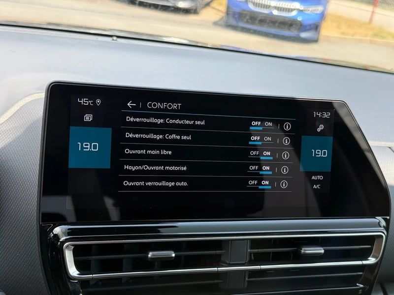 Photo de la voiture CITROEN C5 AIRCROSS Hybride 145 e-DCS6 Max