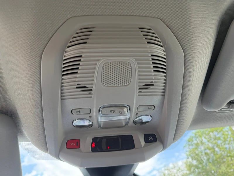 Photo de la voiture CITROEN C5 AIRCROSS Hybride 145 e-DCS6 Max