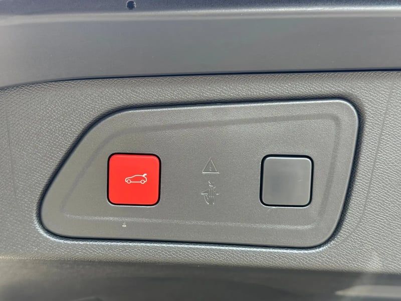 Photo de la voiture CITROEN C5 AIRCROSS Hybride 145 e-DCS6 Max