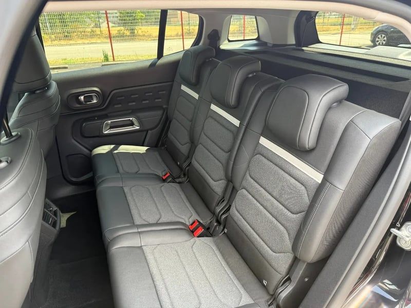 Photo de la voiture CITROEN C5 AIRCROSS Hybride 145 e-DCS6 Max