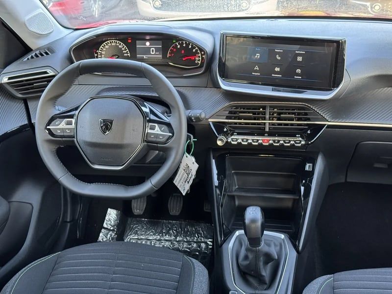 Photo de la voiture PEUGEOT 208 PureTech 75 S&S BVM5 Active