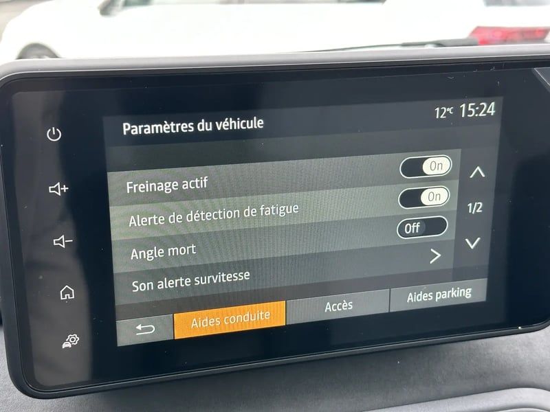 Photo de la voiture DACIA JOGGER Jogger1.6 hybrid 140ch Extreme 5 places NOIR