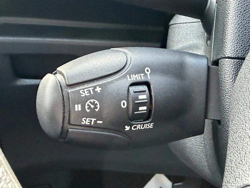 Photo de la voiture CITROEN C3 VTi 68 PureTech Confort