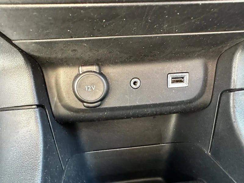 Photo de la voiture CITROEN C3 PureTech 110 S&S Shine