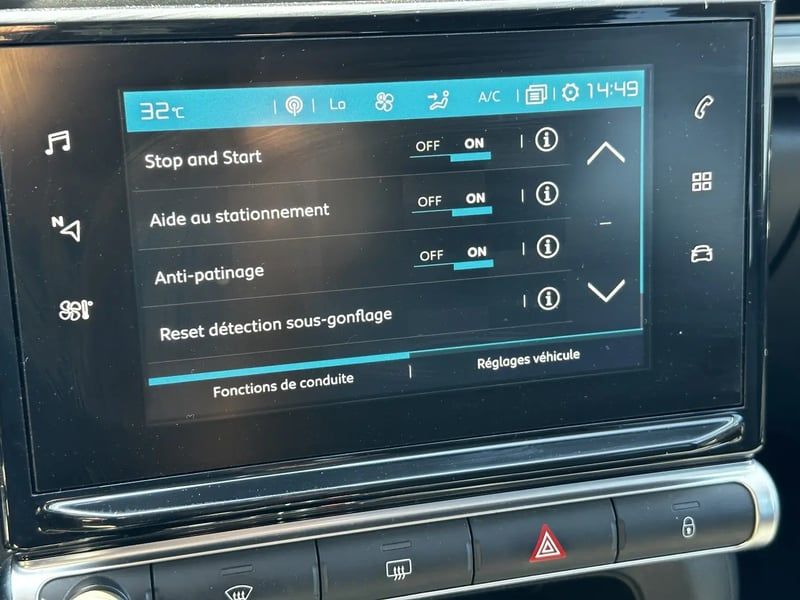 Photo de la voiture CITROEN C3 PureTech 110 S&S Shine