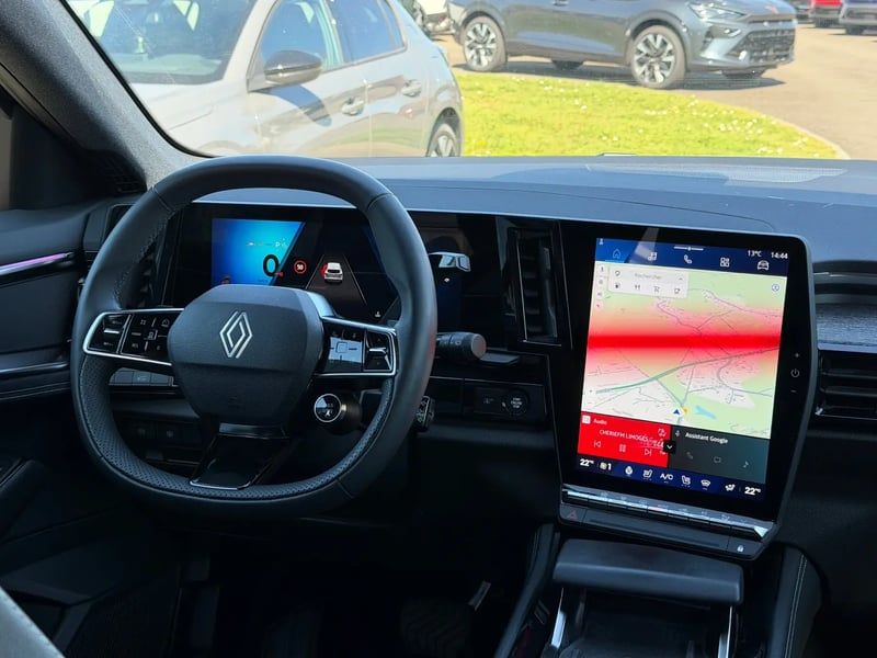 Photo de la voiture RENAULT AUSTRAL mild hybrid 160 auto GSR2 Techno