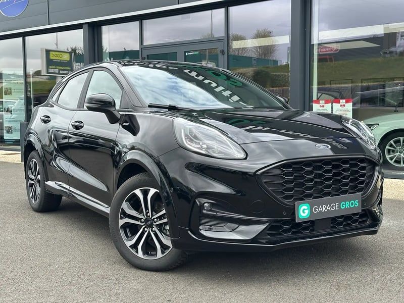 Photo de la voiture FORD PUMA 1.0 EcoBoost 155 ch mHEV S&S Powershift ST-Line