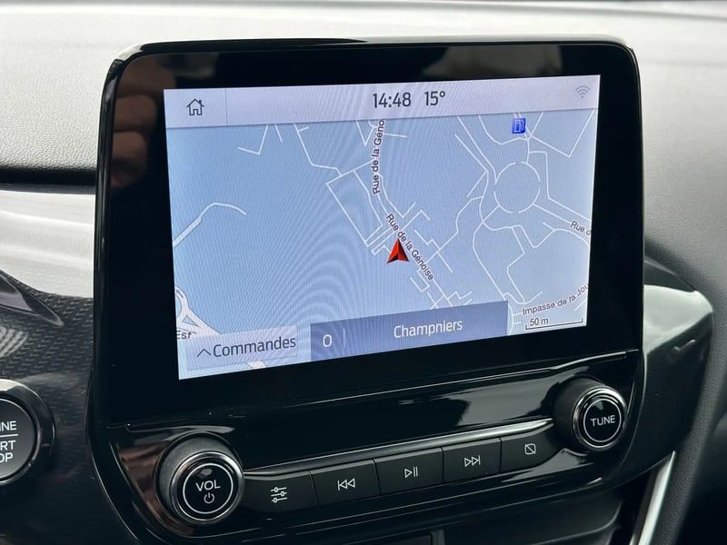 Photo de la voiture FORD PUMA 1.0 EcoBoost 155 ch mHEV S&S Powershift ST-Line