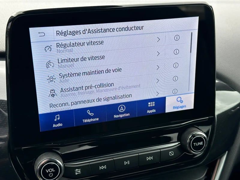 Photo de la voiture FORD PUMA 1.0 EcoBoost 155 ch mHEV S&S Powershift ST-Line