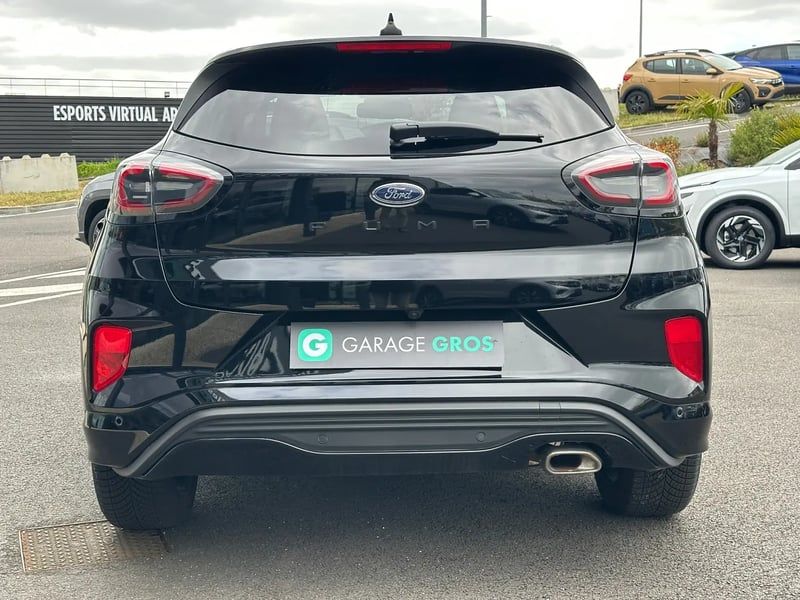 Photo de la voiture FORD PUMA 1.0 EcoBoost 155 ch mHEV S&S Powershift ST-Line