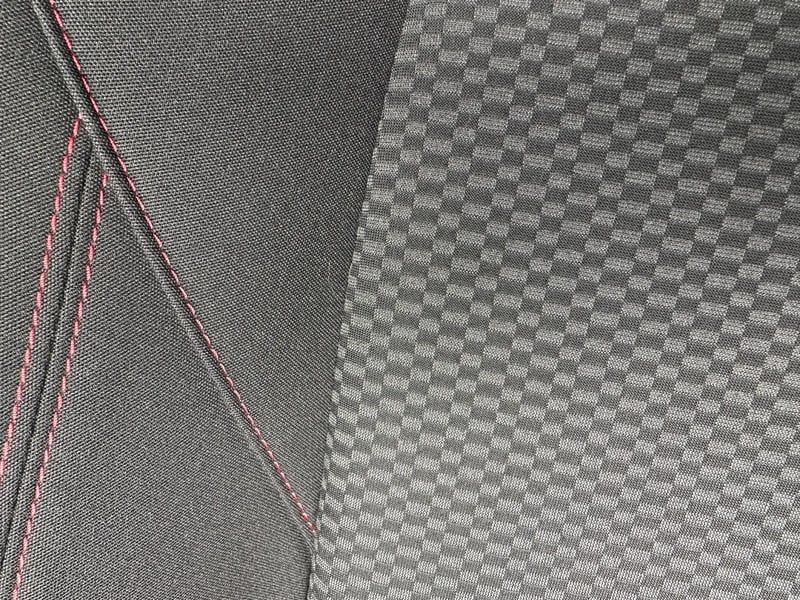 Photo de la voiture FORD PUMA 1.0 EcoBoost 155 ch mHEV S&S Powershift ST-Line