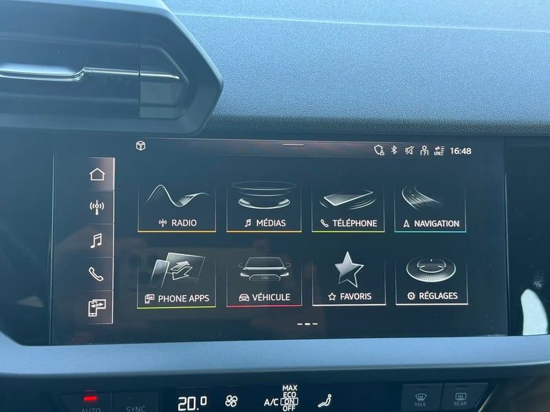 Photo de la voiture AUDI A3 SPORTBACK TFSI Mild Hybrid 116 S tronic 7 Design