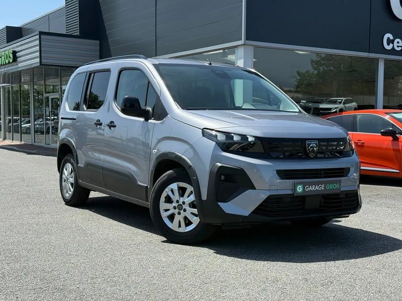 Photo de la voiture PEUGEOT RIFTER Standard BlueHDi 130 S&S EAT8 Allure