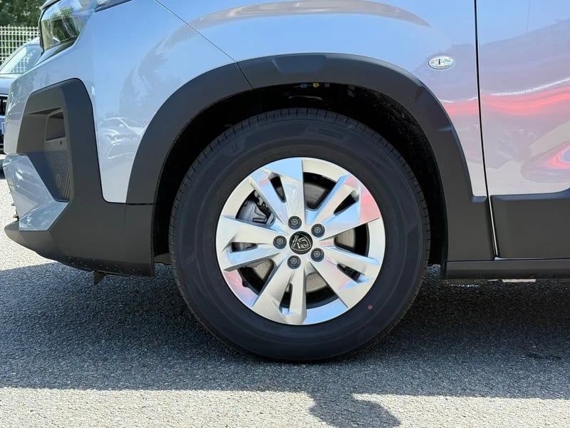 Photo de la voiture PEUGEOT RIFTER Standard BlueHDi 130 S&S EAT8 Allure